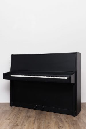 39 Pianos droits design LC
