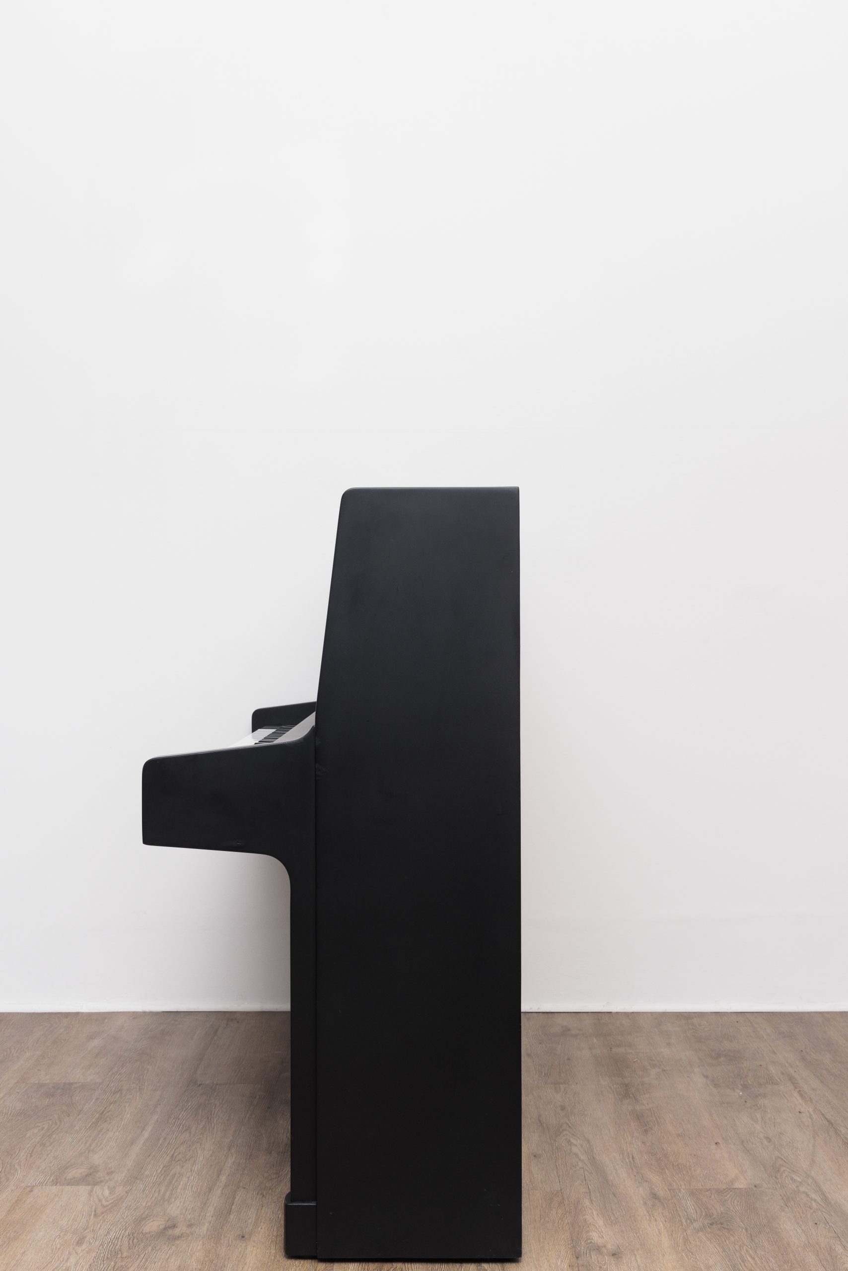 40 August Forster 122M