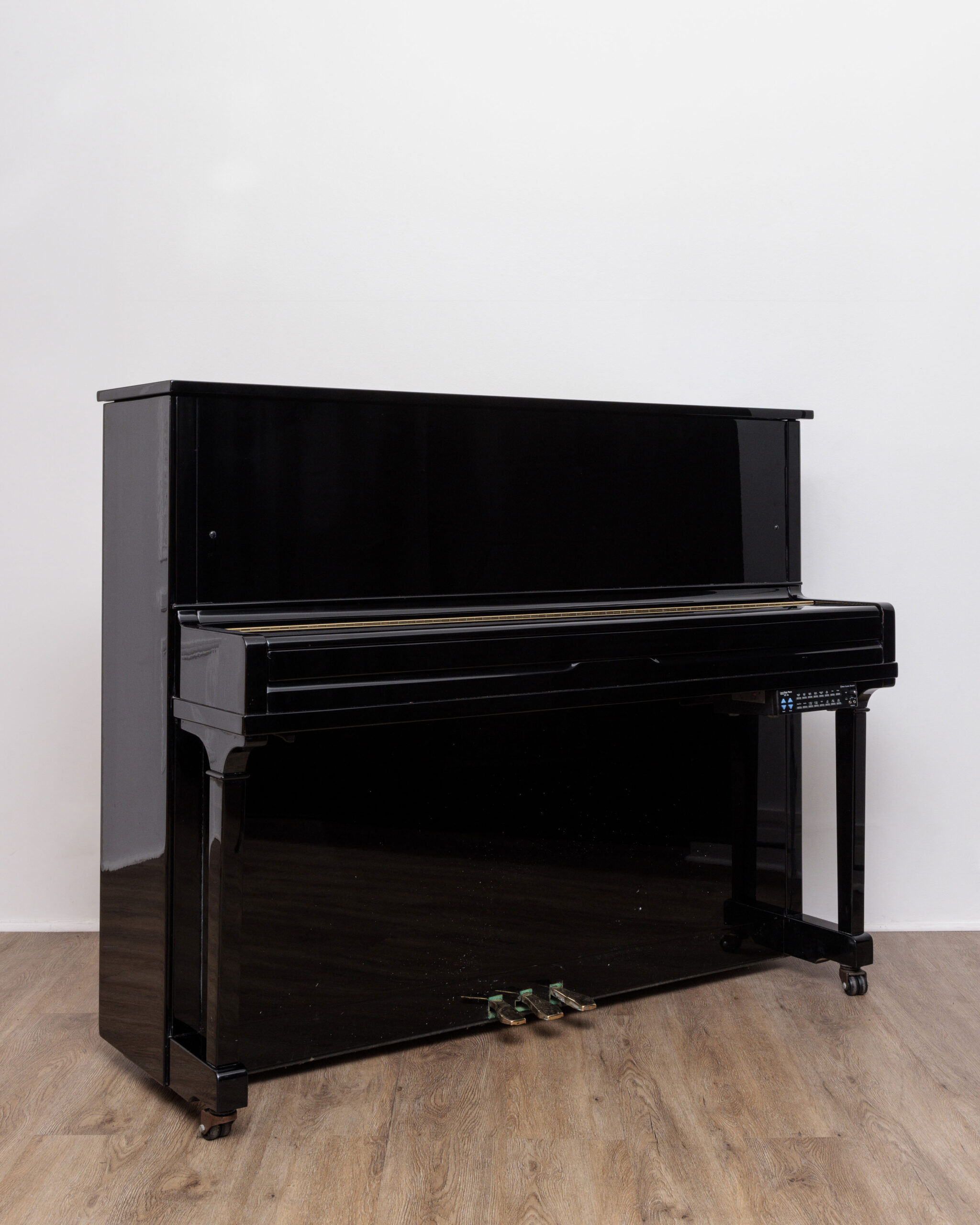 62_1 Young Chang 118 C silence