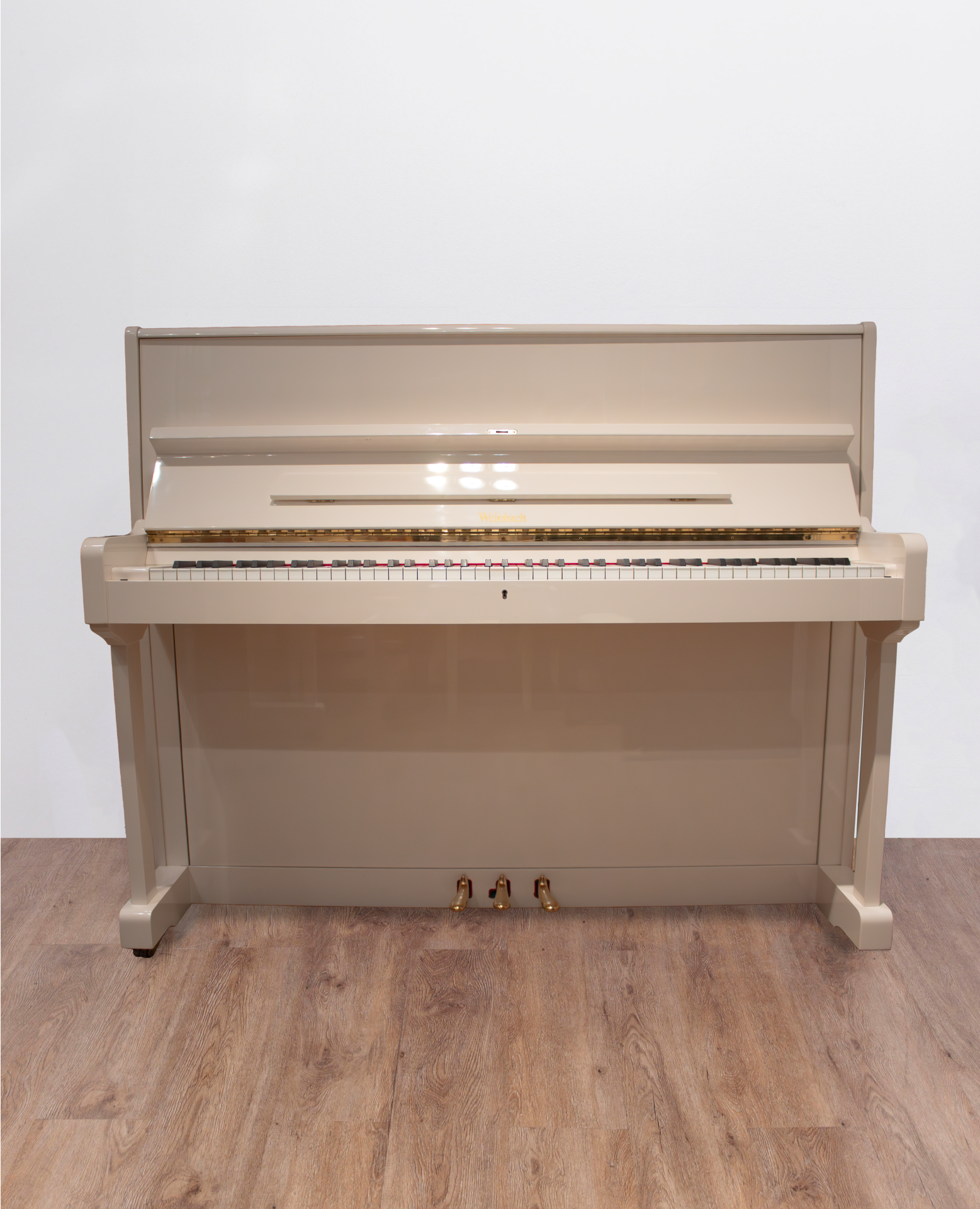 Weinbach-ivoir-face.DP Weinbach 118 P1 Renner