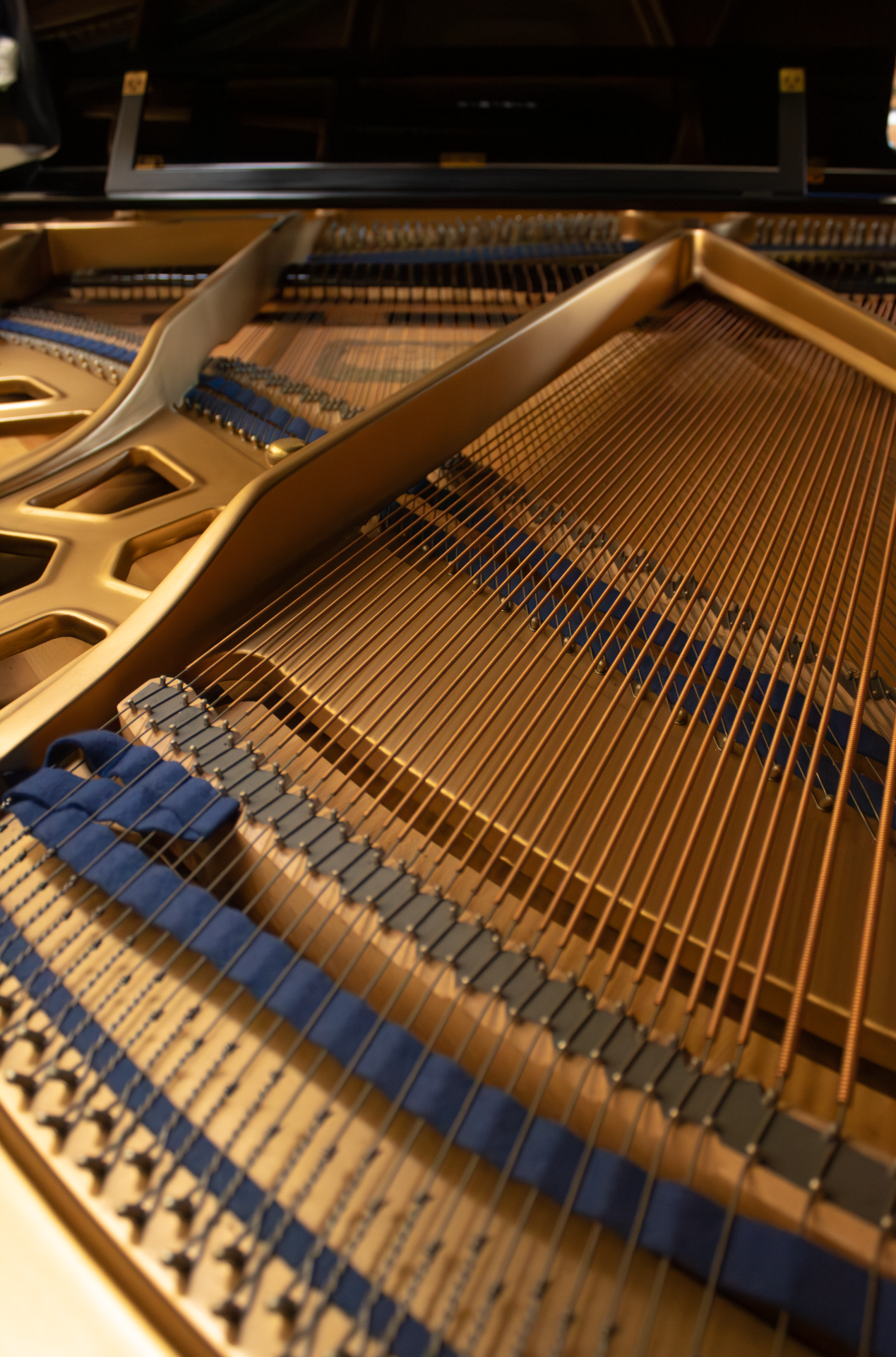 détail-ouvert.DP Kawai KG2