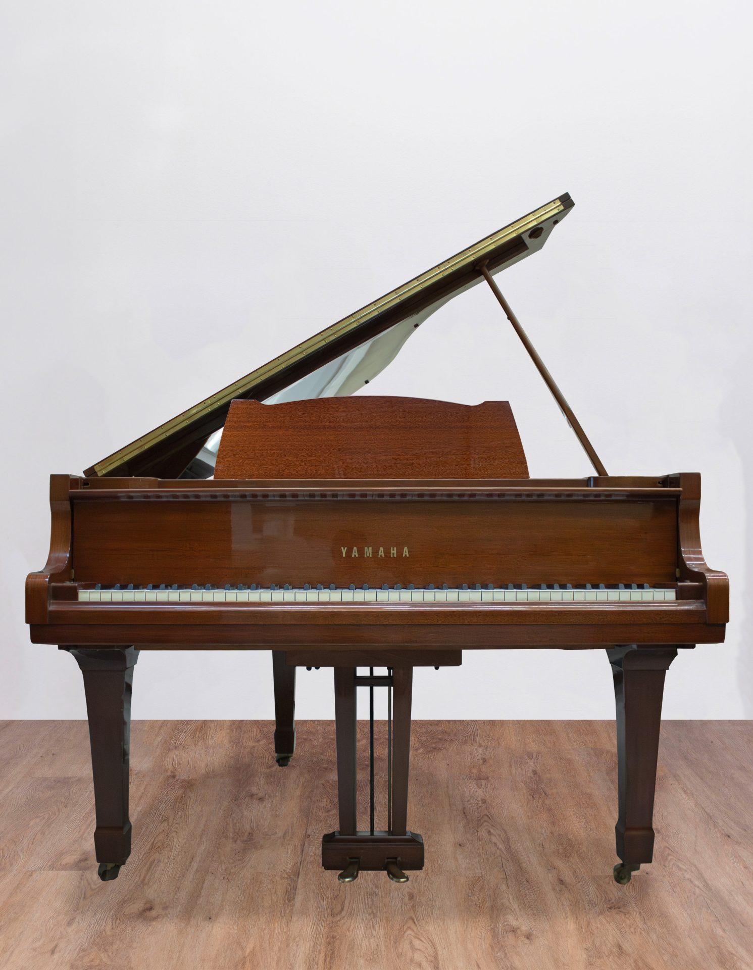 face-yamaha-g2-ab-restauré Yamaha G2