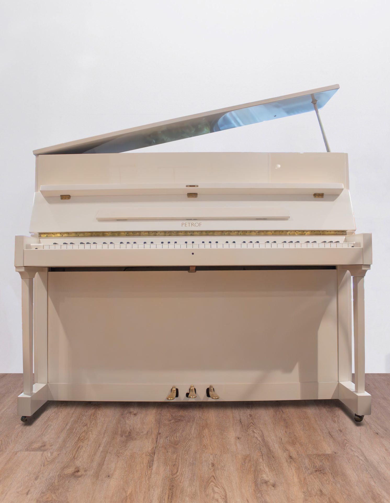 face-ouvert-petrof-bl Petrof 118 SP