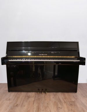 face-yamaha-b1 Yamaha B1 Silent SC1