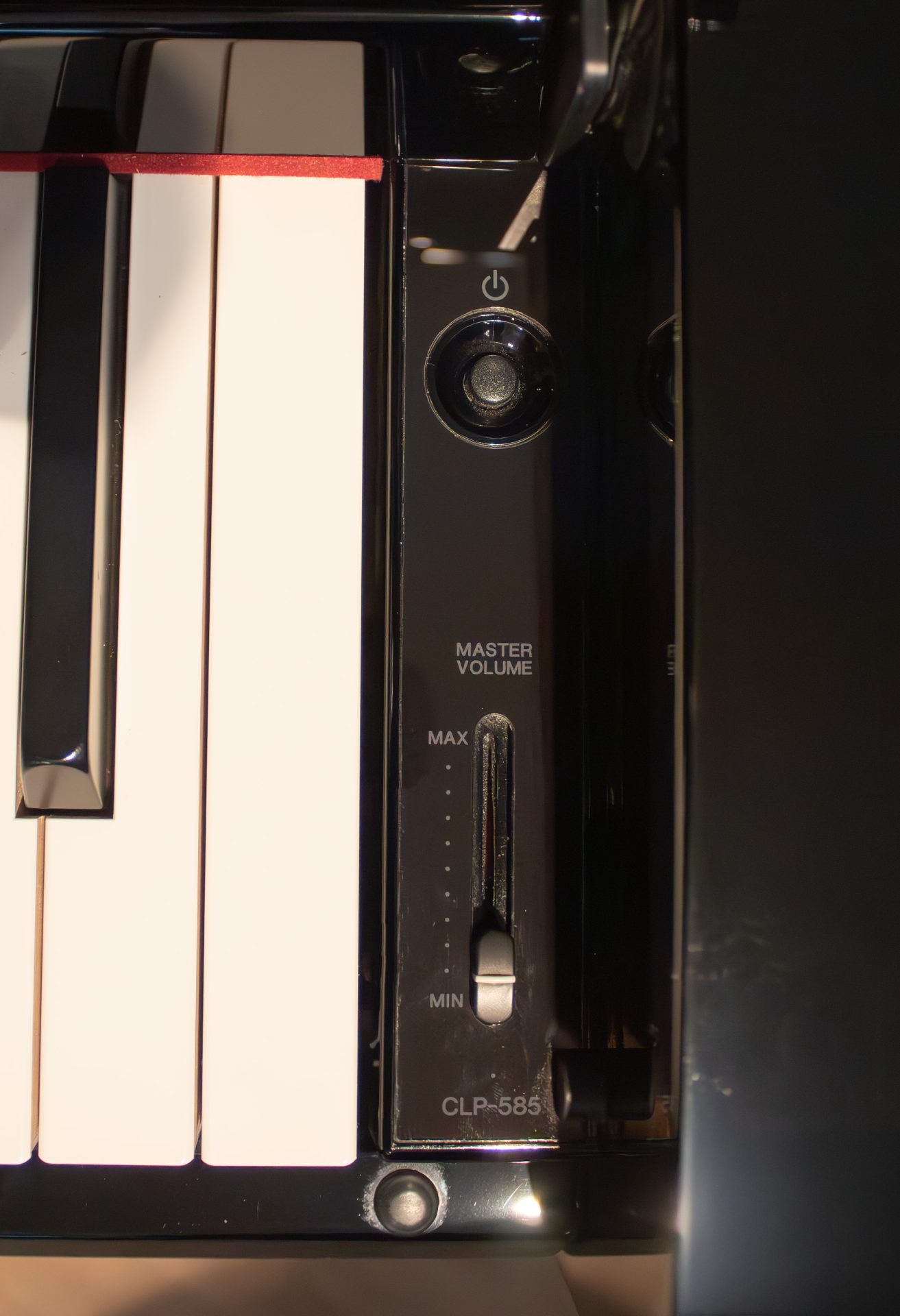 Yamaha clp 585 PE Occasion