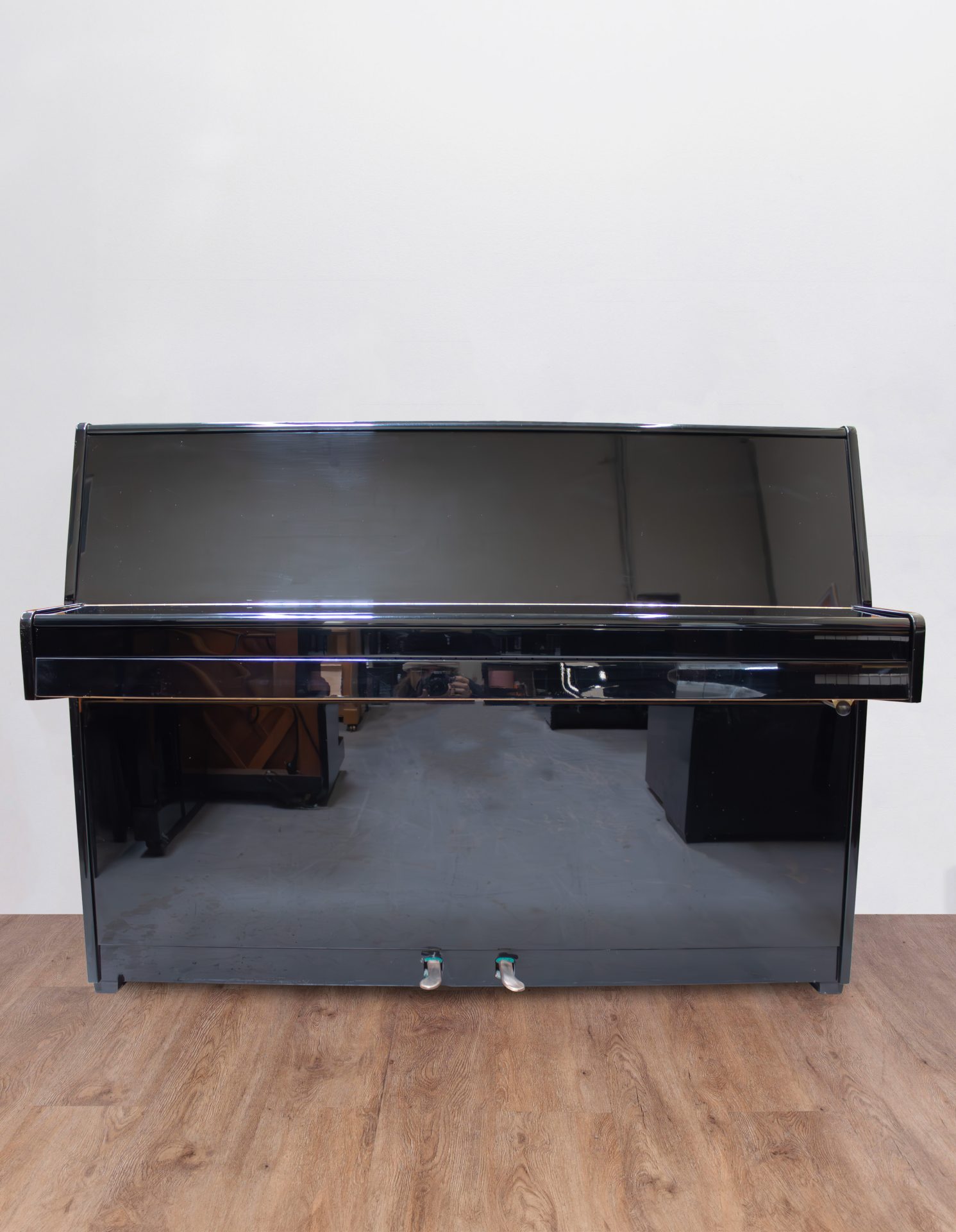 G.Niendorf-face-fermé